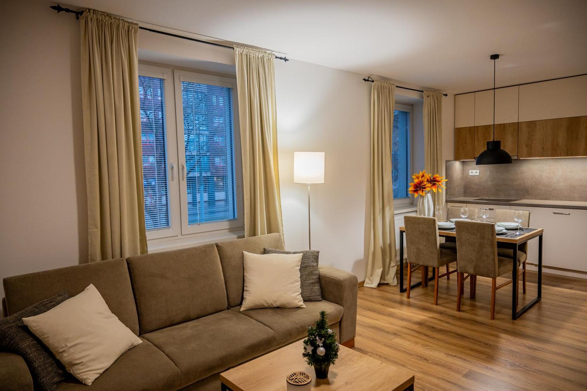 Old Town City Center Apartment 1 - Private Parking Included Košice Eksteriør bilde