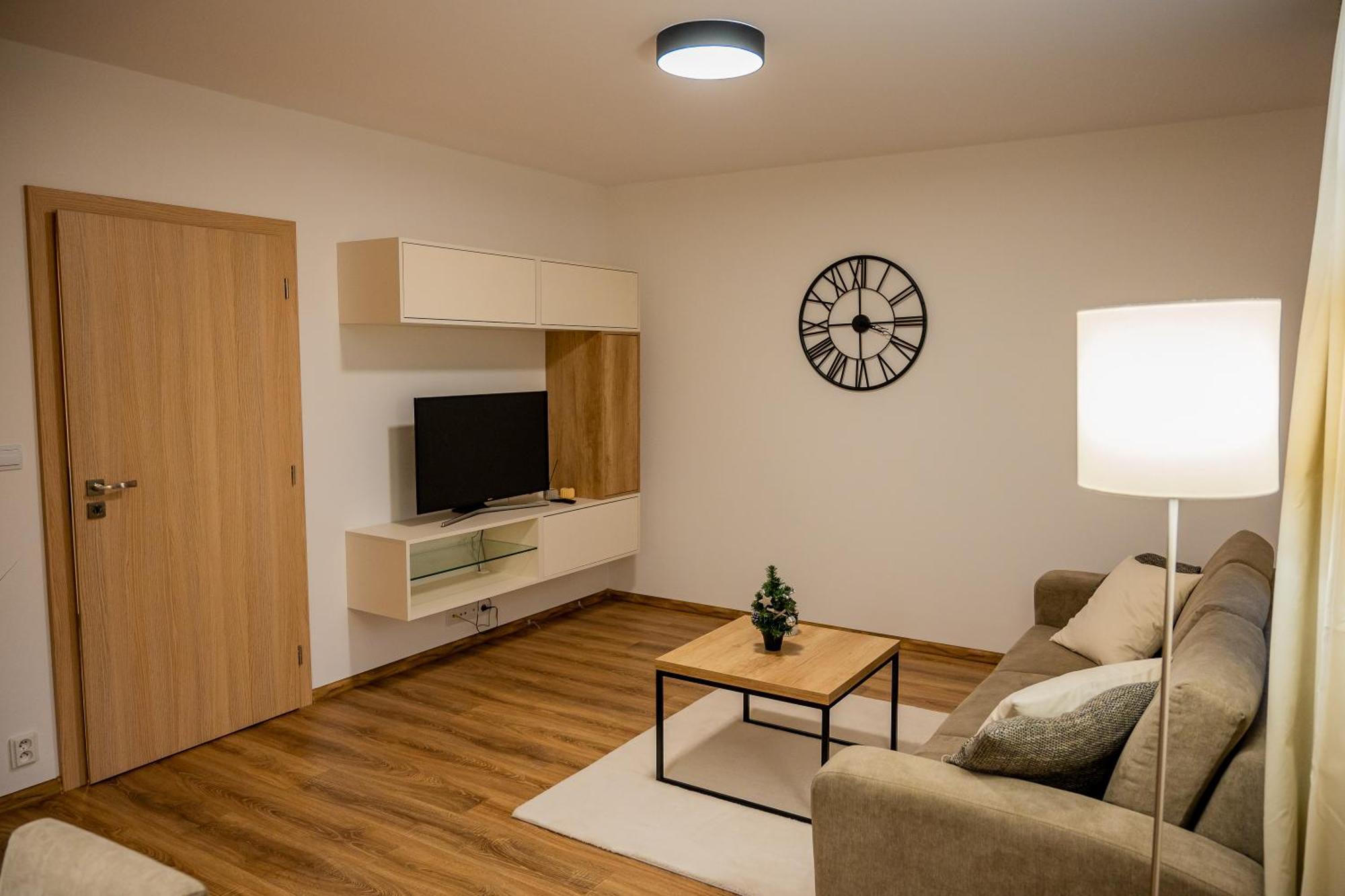 Old Town City Center Apartment 1 - Private Parking Included Košice Eksteriør bilde